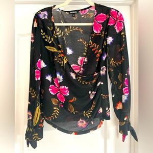Express Floral Blouse - size Medium
